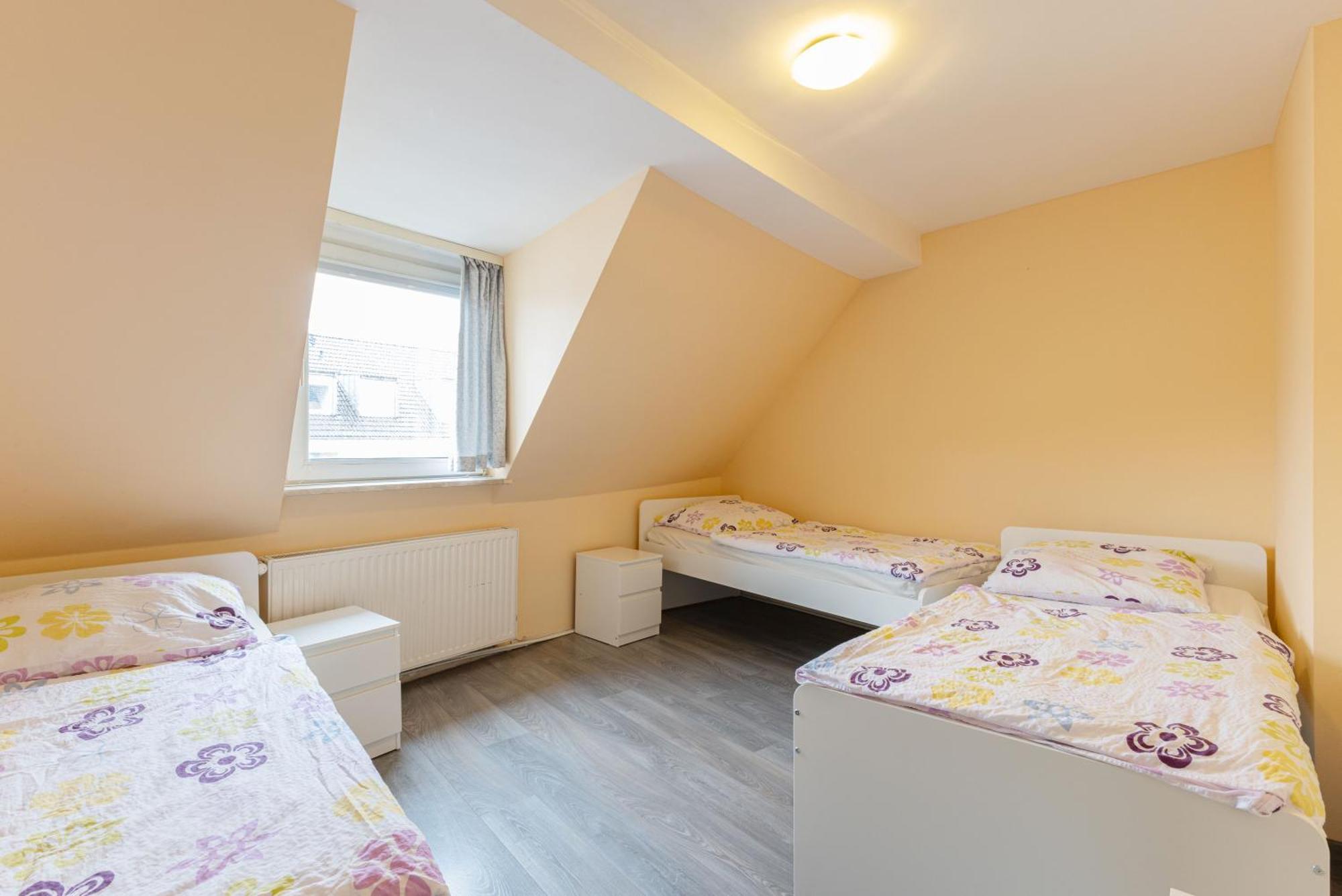 W4-8 Messe Monteurzimmer Appartement Keulen