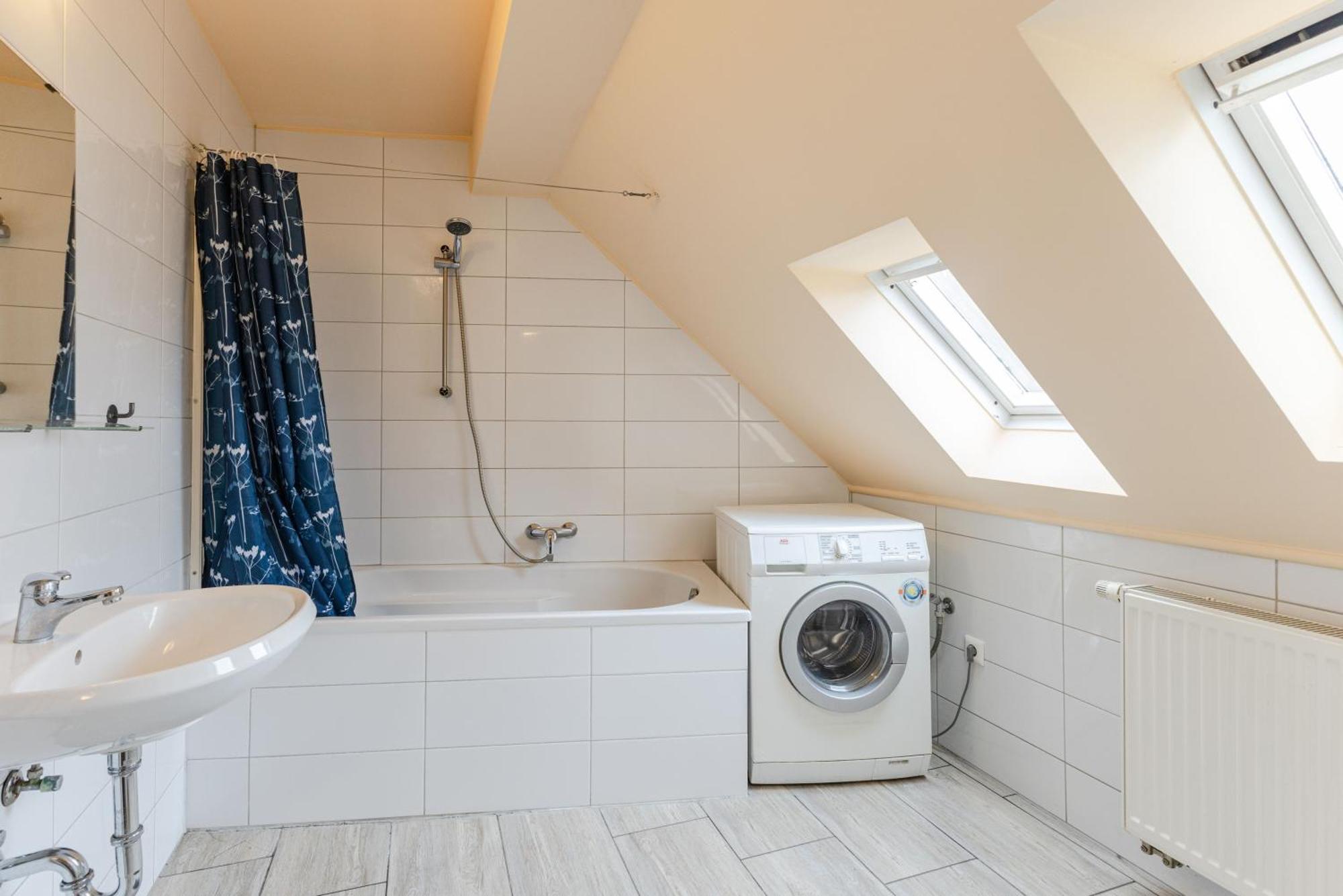 W4-8 Messe Monteurzimmer * Keulen