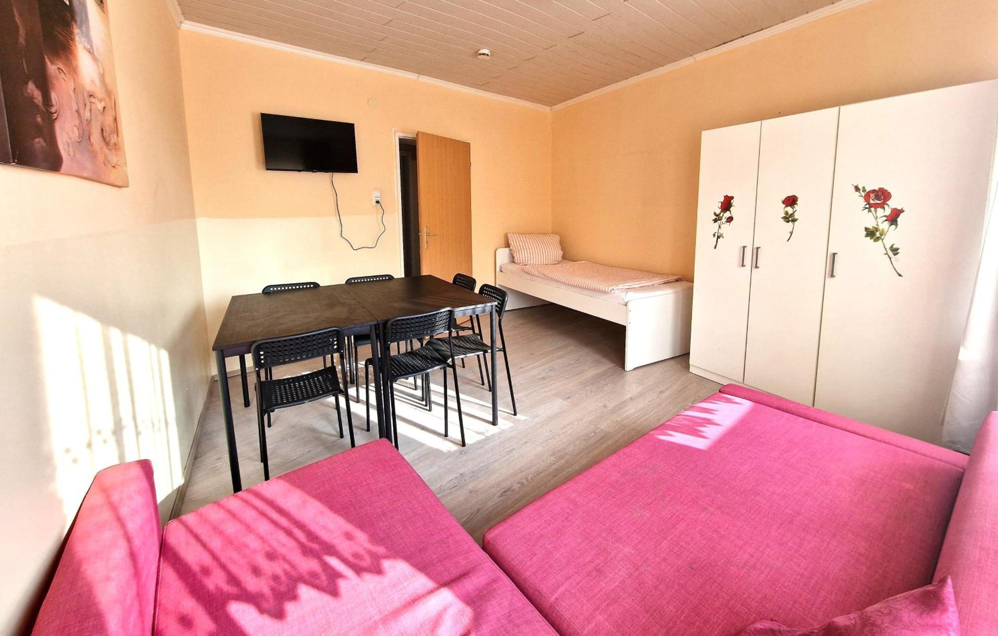 Apartment W4-8 Messe Monteurzimmer *