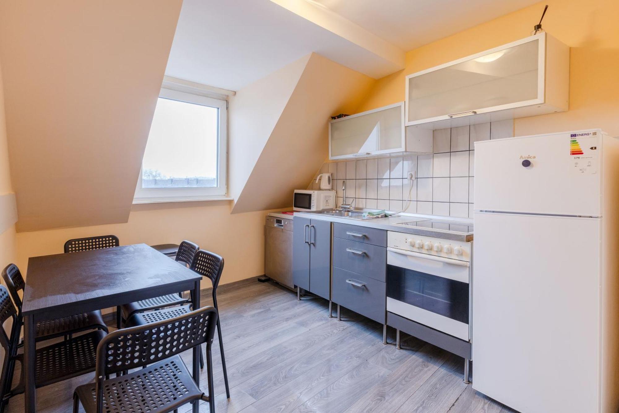 Apartment W4-8 Messe Monteurzimmer *