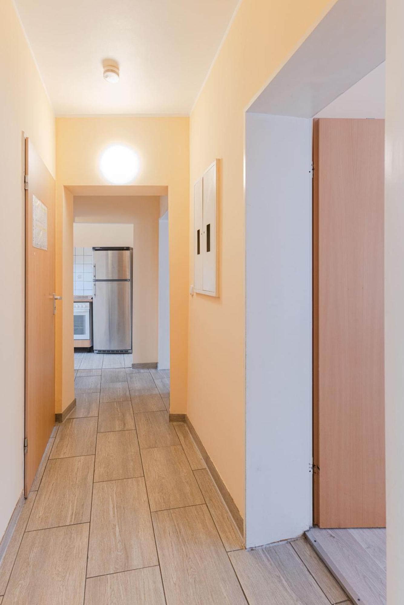 W4-8 Messe Monteurzimmer Apartment Köln